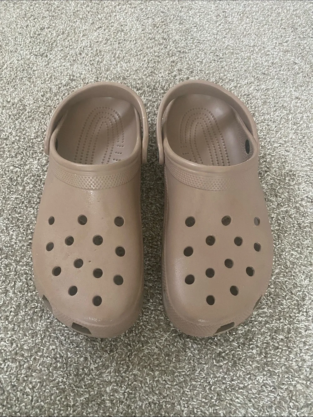 Crocs men’s classic clog shoes color taupe size 12